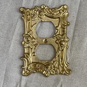 Preowned Ornate Gold Decorative Double Outlet Cover